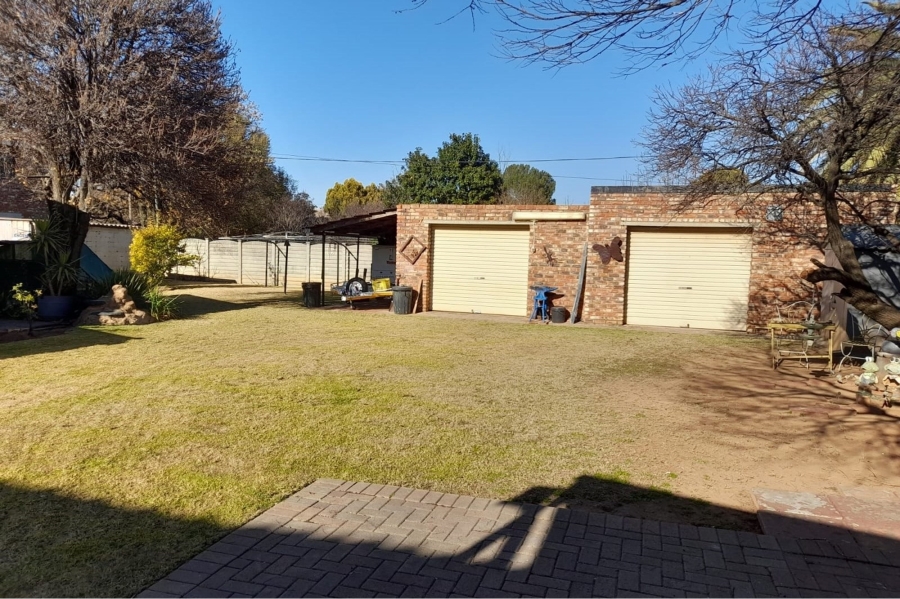 3 Bedroom Property for Sale in Flimieda North West
